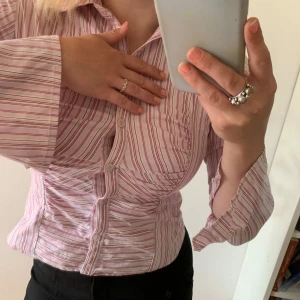 Skjorta - Randig skjorta, använd få gånger