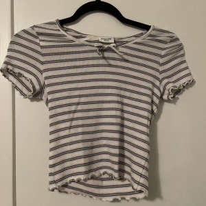 Tröja  - Randig tröja från KappAhl 