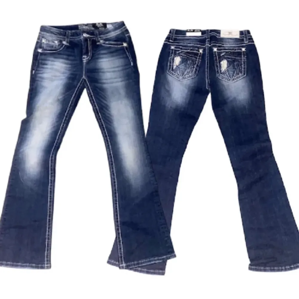 Miss me jeans köpta på PLICK. Fråga för fler bilder! 💗. Jeans & Byxor.