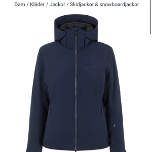 J Lindberg skidjacka - Fint skick! Använd 2 säsonger. Säljer då den tyvärr blivit lite för liten.