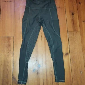 Maya Delorez leggings  - Maya delorez bytes 