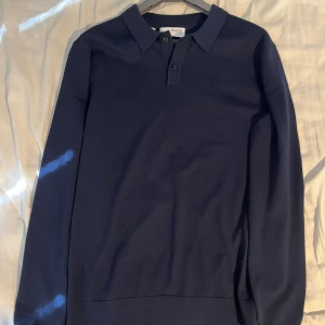 Rugby tröja  - Rugby tröja i storlek L kan även passa m, nyskick