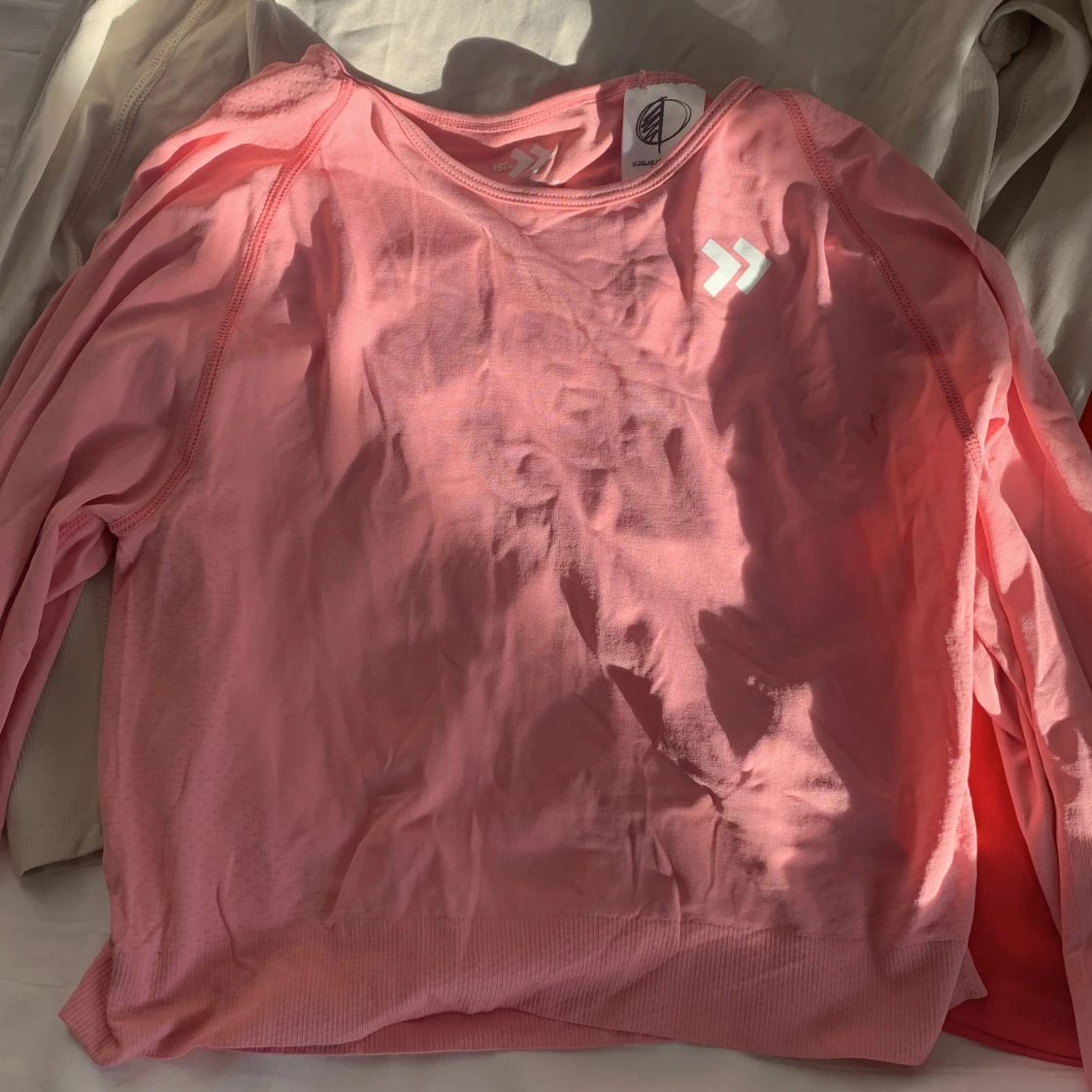 Fyra oanvända träningstoppar - 90