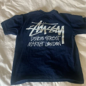 Stussy t shirt  - Galet snygg stüssy t shirt! Hör av er om ni är intresserade!