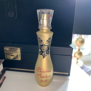 Christina Aguilera parfym  - Christina Aguilera Glam X, 30 ml. Använd fåtal gånger 💞💞