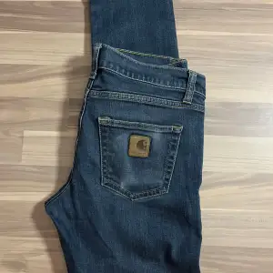 Carhartt jeans inköpte från en bulk buy order, bra skick straight fit 