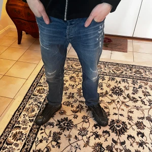 Jeans sjuk fade - Säljer mina jack and jones jeans efter som jag har för mycket byxor. Riktigt sjuk fade. 