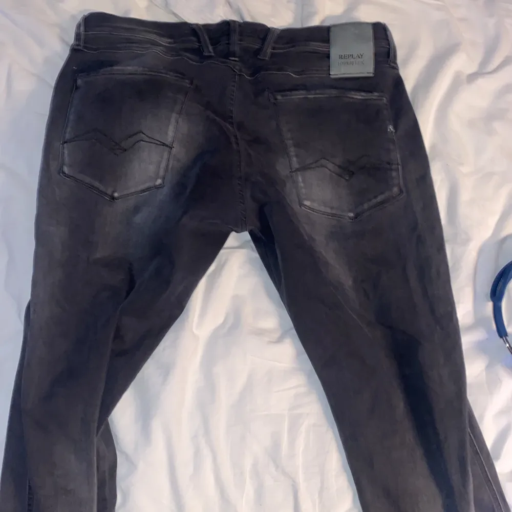 Gråa Replay anbass jeans. Jeans & Byxor.