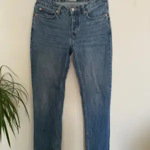 Oanvända jeans från lager 157