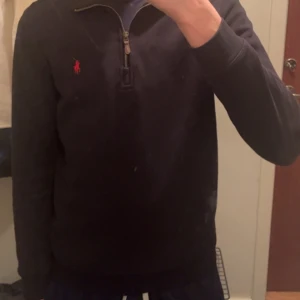 Ralph Lauren Half Zip - Blå Ralph lauren half zip i storlek S, i bra skick 