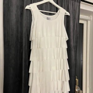 STUDENTKLÄNNING - En söt studentklänning i storlek xs💓💓