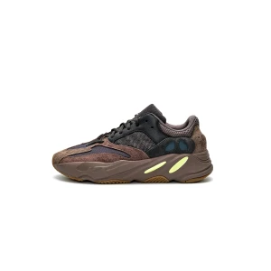 Yeezy 700 Mauve - Beaters men mycket kvar att ge