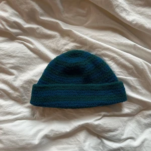 randig virkad beanie - gjord av mig! @suncemanzano på insta för mer