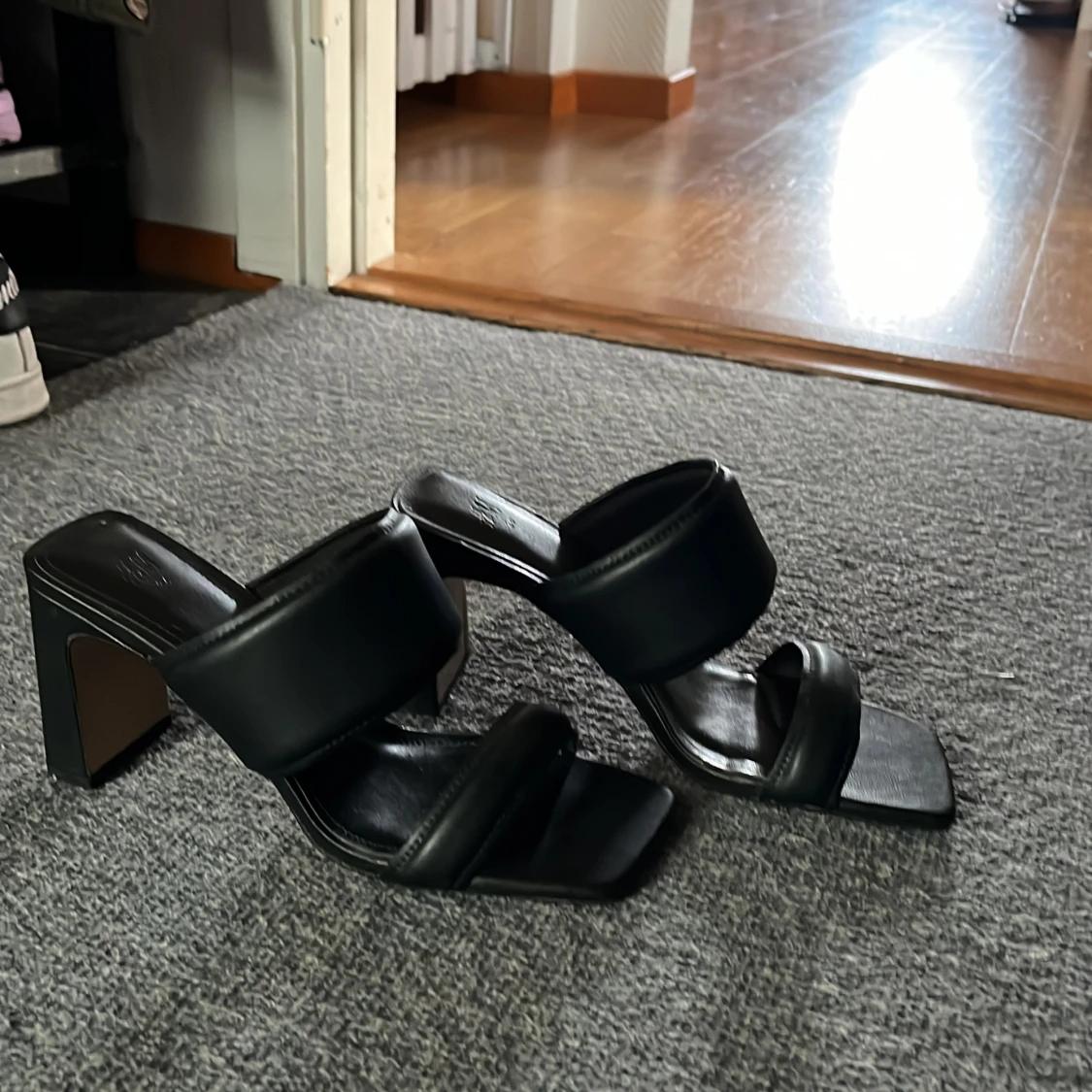 Svarta klackar  - 90