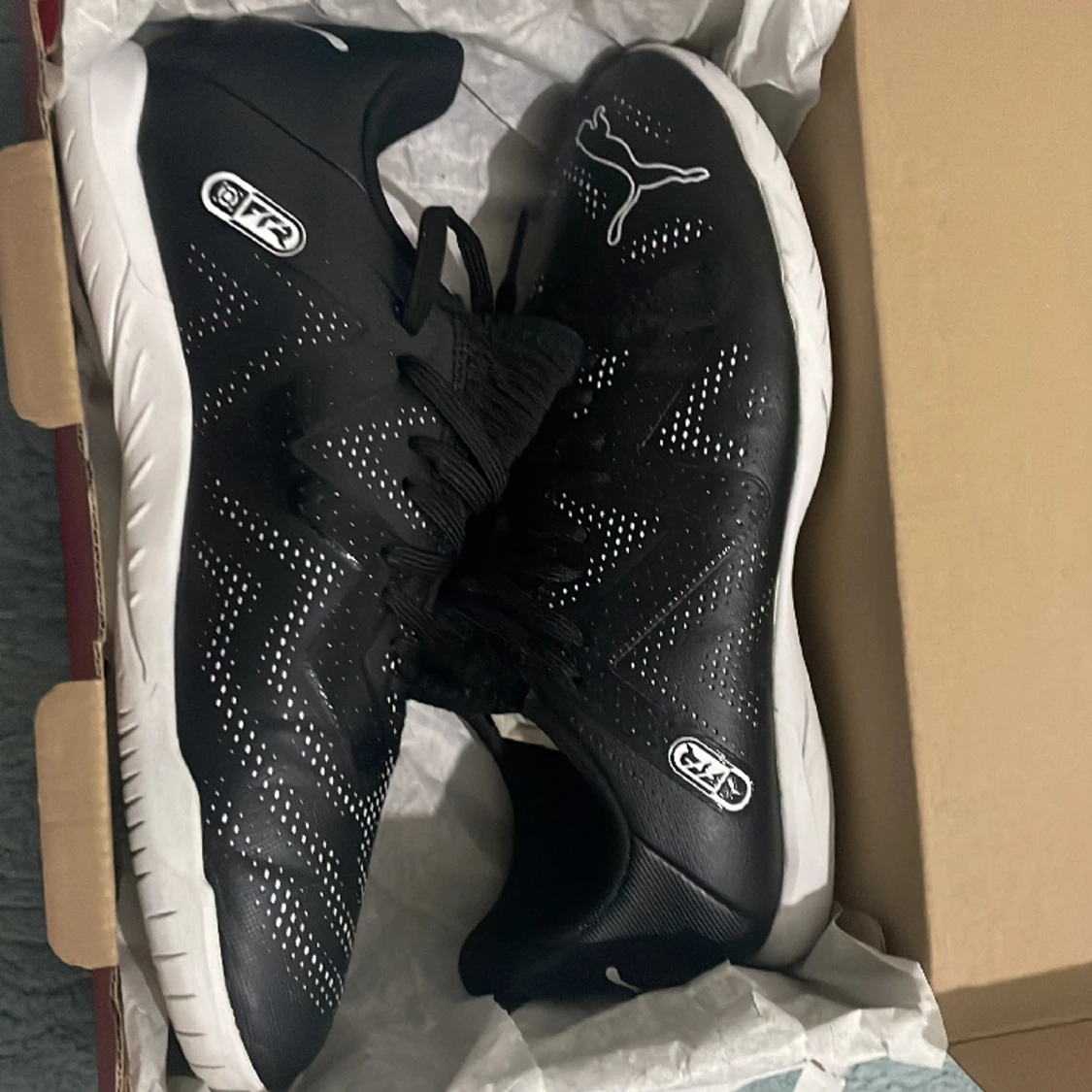 Puma inomhus skor#fyp#puma#för 700kr.helt ny #i paketen🥷köp nu - 90