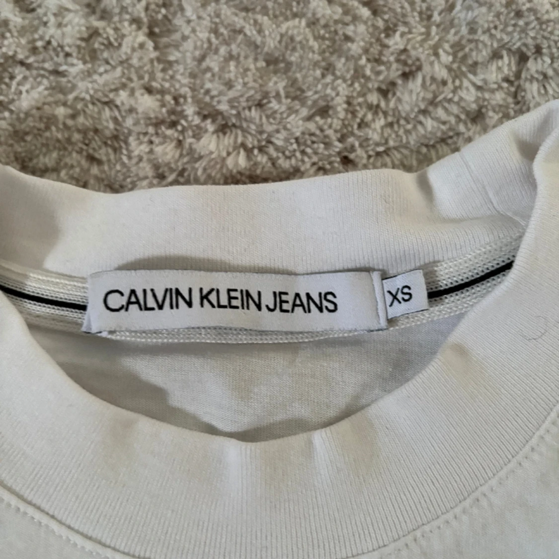 Calvin Klein  - 90