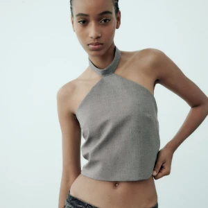 Topp - Helt ny, slutsåld och oanvänd topp med prislappen kvar!