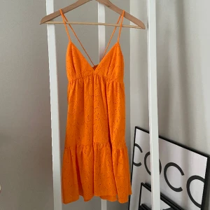 Klänning  - En fin somrig klänning från zara