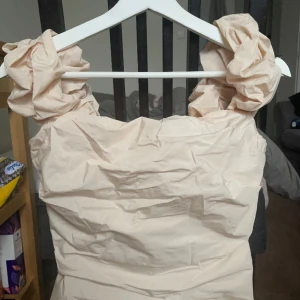 Arket top new - Never worn, with tags! Size 36. Boughtfor 790