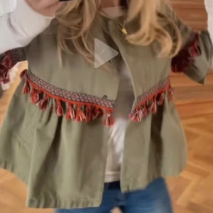 Grön jeansjacka  - Coolaste och unikaste jeans jackan!! 