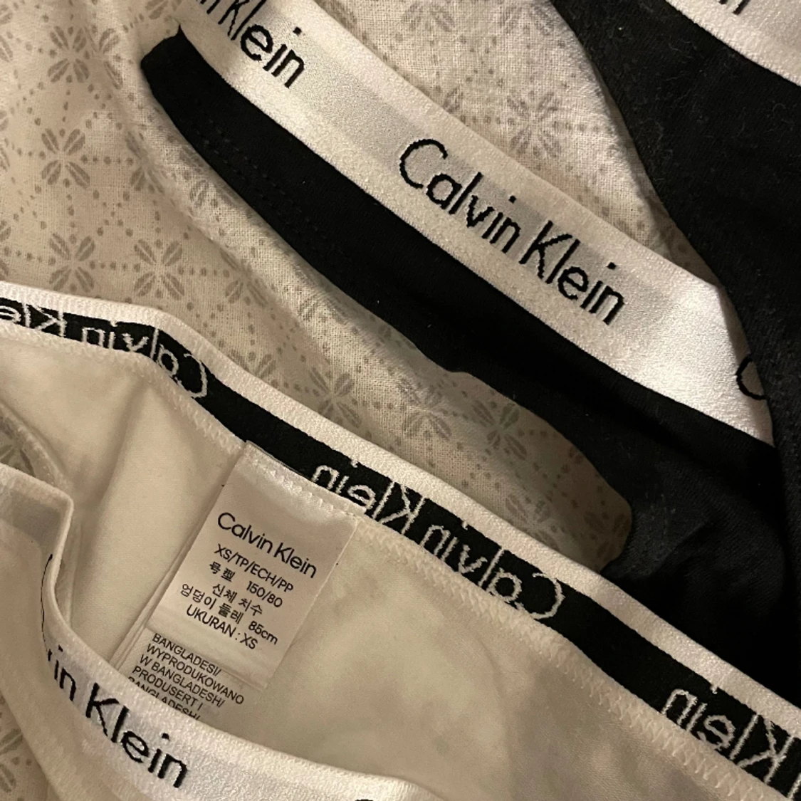 Calvin klein trosor - 90