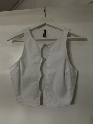 Linne - Jättegulligt med små diamanter i hjärtform