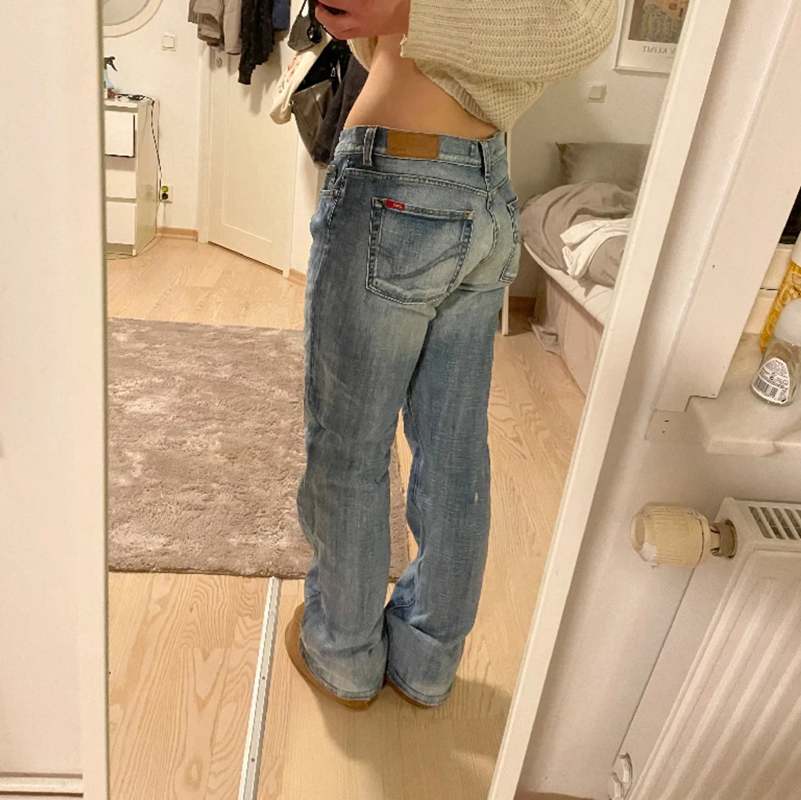 Ljusblå lågmidjade jeans  - 91