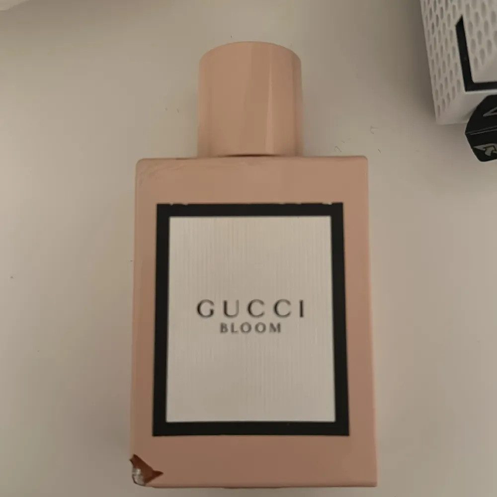 Gucci parfym, aldrig använd bara öppnad och testad på armen, 50 ml nypris 1345kr. Övrigt.