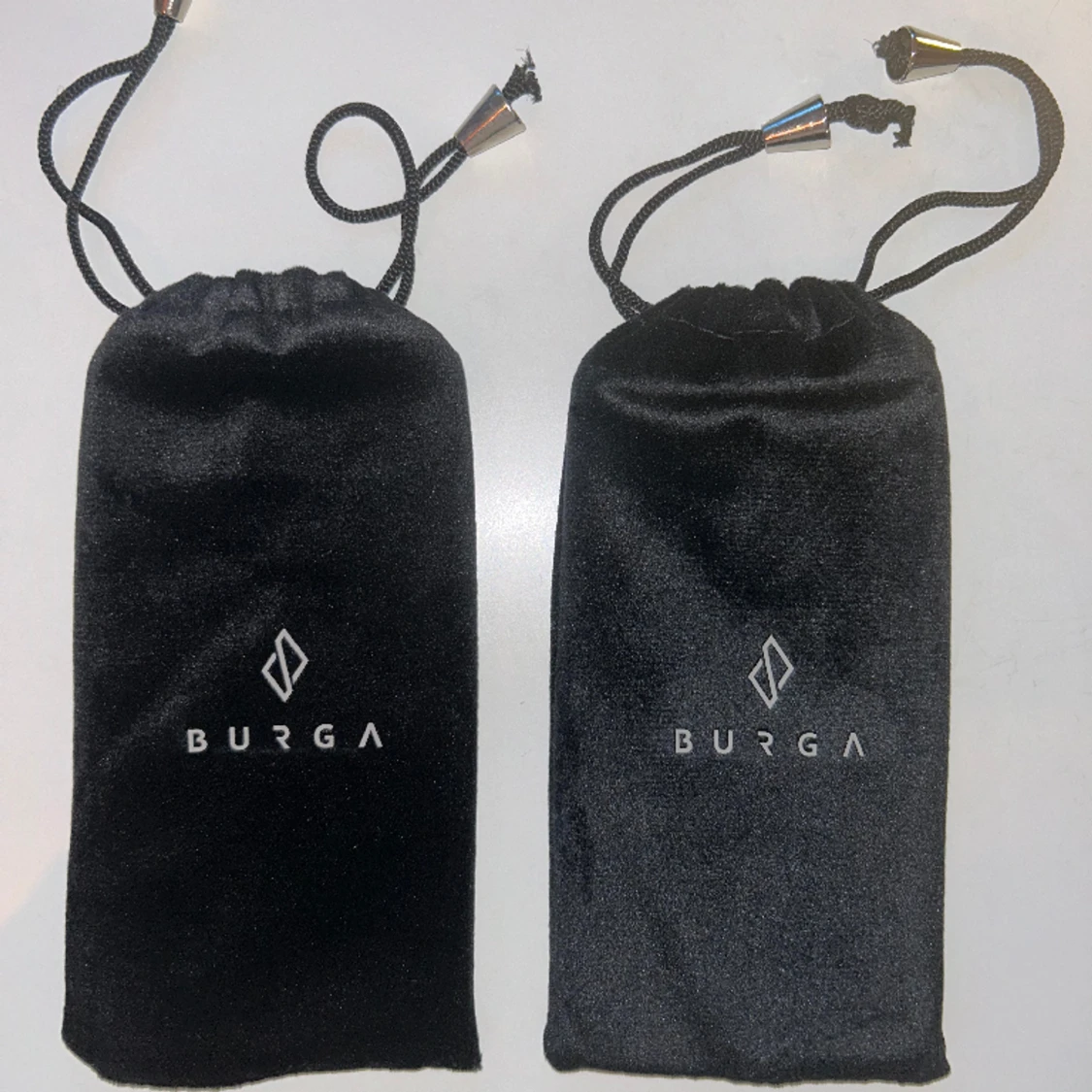 Burga-skal till iPhone 14 plus - 90