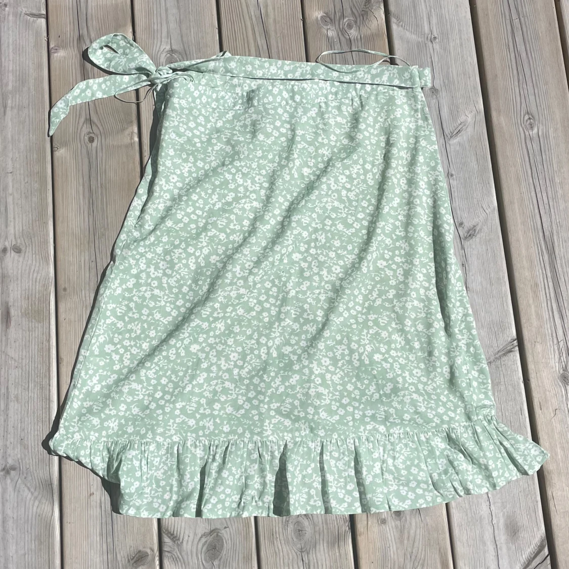 Amelie&me- grön blommig kjol - 90