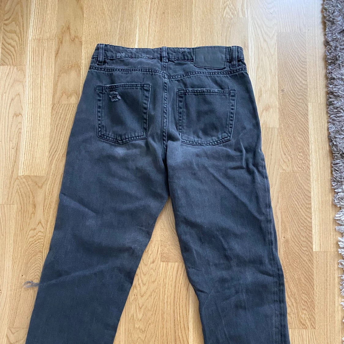 Black Teared Jeans - 90