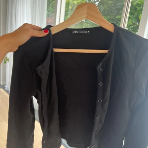 Kofta zara - Kortare croppad kofta från zara!!