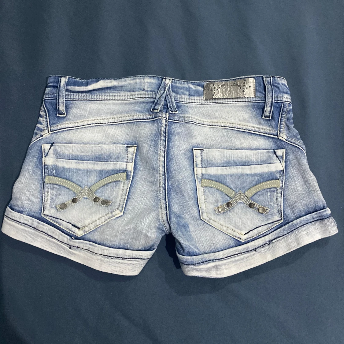 Lågmidjade shorts