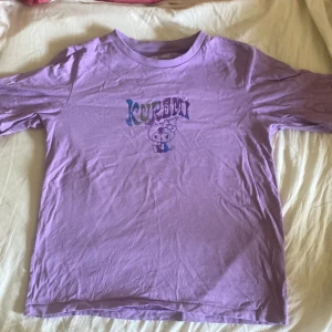 kuromi t-shirt - köpt i japan! använts fåtal gånger. inga fläckar eller tydliga täcken på användning 