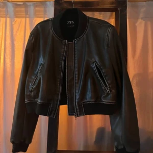 Zara jacka  - Storlek L för en oversize look