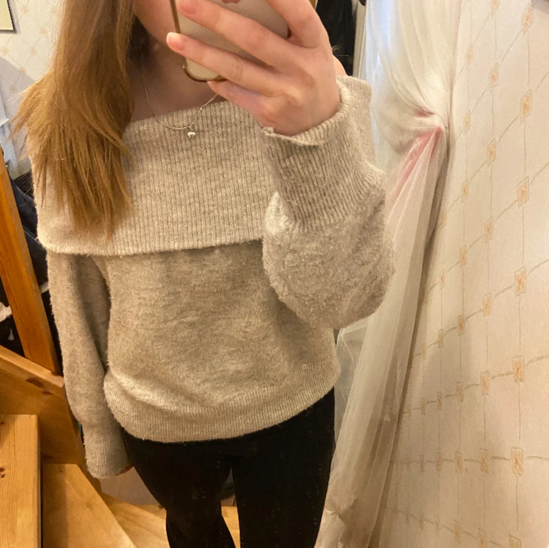 Off shoulder tröja - 91