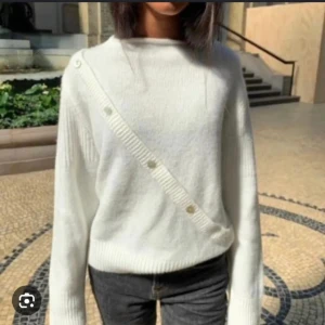 Design by si tröja - Köpt på Plick men aldrig använd 