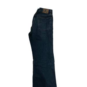 Blå sweet sktbs jeans i storlek 28. Modellen sweet loose. Fint skick och inga slitage. Tar swish! Skriv om du har ytterligare frågor eller vill köpa👍