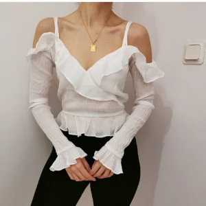 Vit topp i storlek XS/S - Vit topp i storlek XS/S. Jättefin skick. 