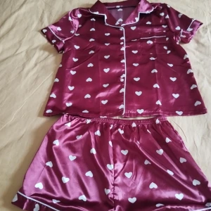 Sovplagg  - Ny dam sovplagg , storlek M och L