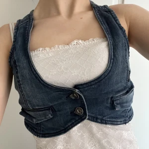 Jeansväst - Blå jeansväst från only