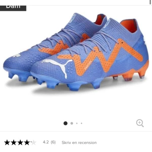 PUMA-FUTURE ULTIMATE FOTBOLLSKOR DAM - Jag säljer dem för att jag inte har nån användning av dem längre.Dom är även i fel storlek! Har provat 2-3 gånger så dom är i ny skick!🙌🏾