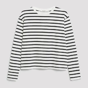 tröja - Vit svart randig tröja ifrån NAKD knappt andvänd har en röd vit randig💕nypris 300kr