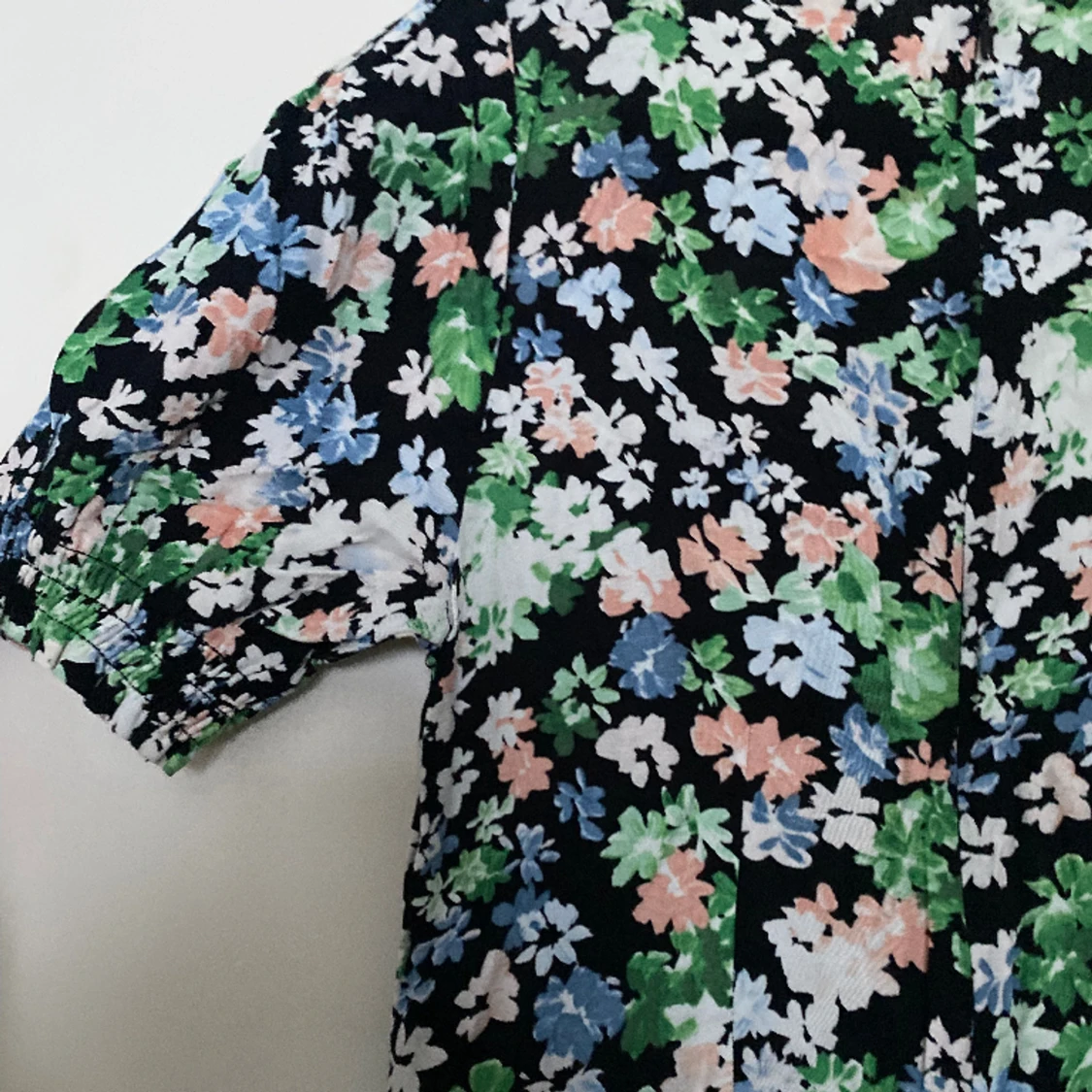 Blommig klänning  - 90