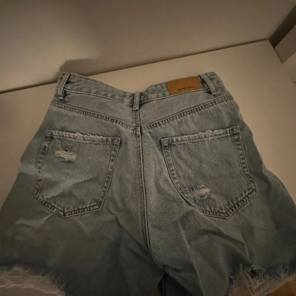 Använda några gånger sitter jättebevkämt passar dig som har storlek S/M. Jeans & Byxor.