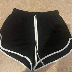 Shorts - Köpte för typ 5 år sen på shein men använde aldrig