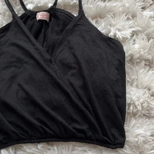 Topp från Pull & Bear - Storlek S. Bra skick. 