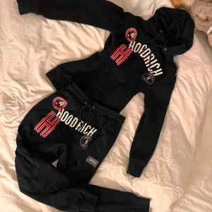 HOODRICH SET - Bra skick, har använd 2-5 gånger! Inga hål eller skador💕 Kan köpa separat! Kontakta för mer info🥰