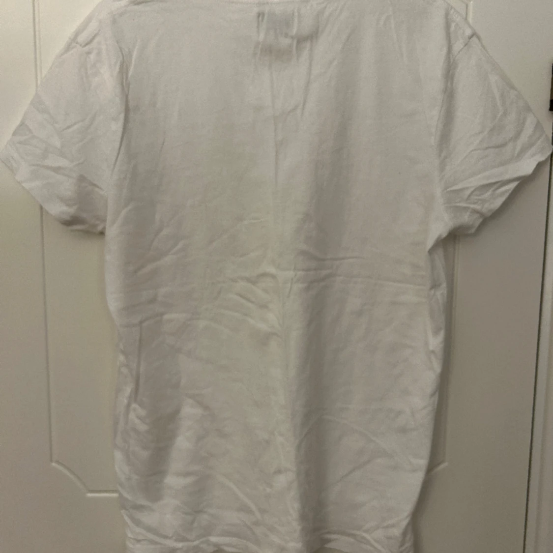 V-neck T-shirt - 90
