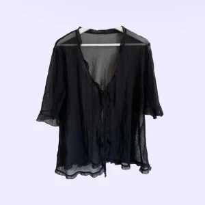 kofta i mesh - jättefin svart meshkofta köpt på humana!🖤